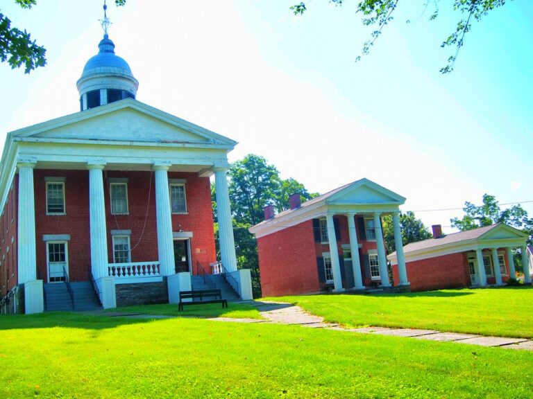 Howell man charged with threatening to kill circuit court judge